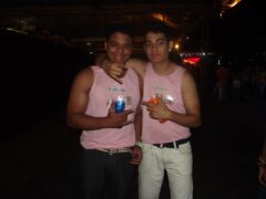 Oktober 10 Anos